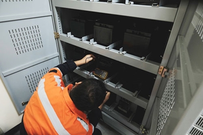 Uninterruptible Power Supplies (UPS)